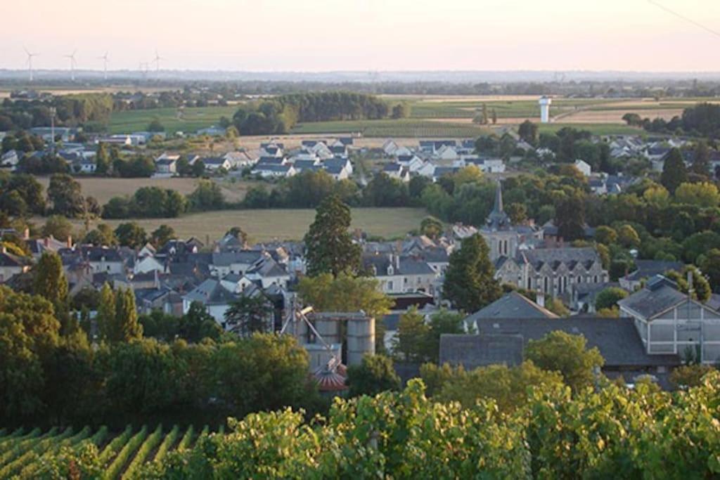 Le Logis Dans La Place De Deux Apartment